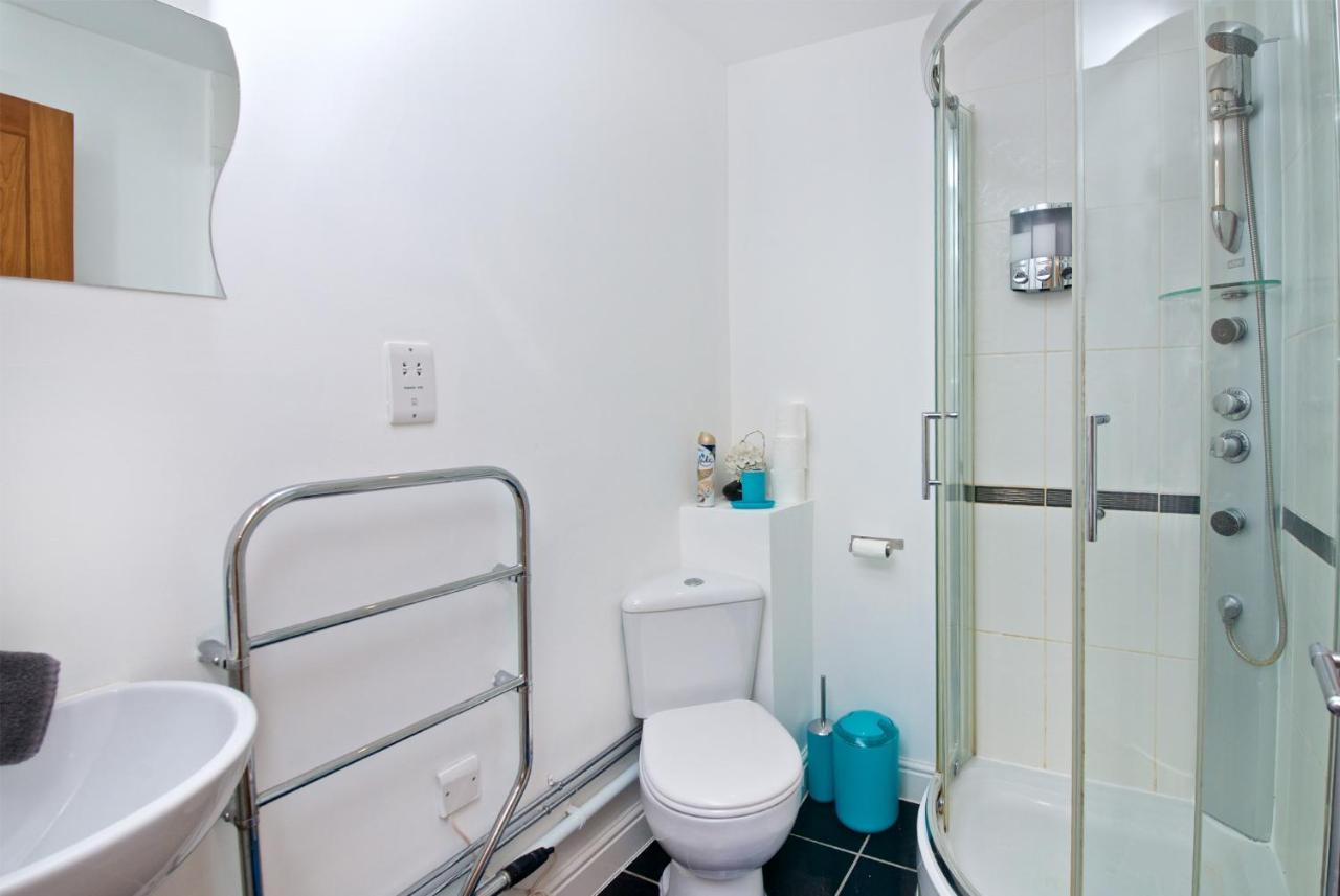 Liverpool City Stays - Economy Room - Close To Airport Ee1 Exterior photo