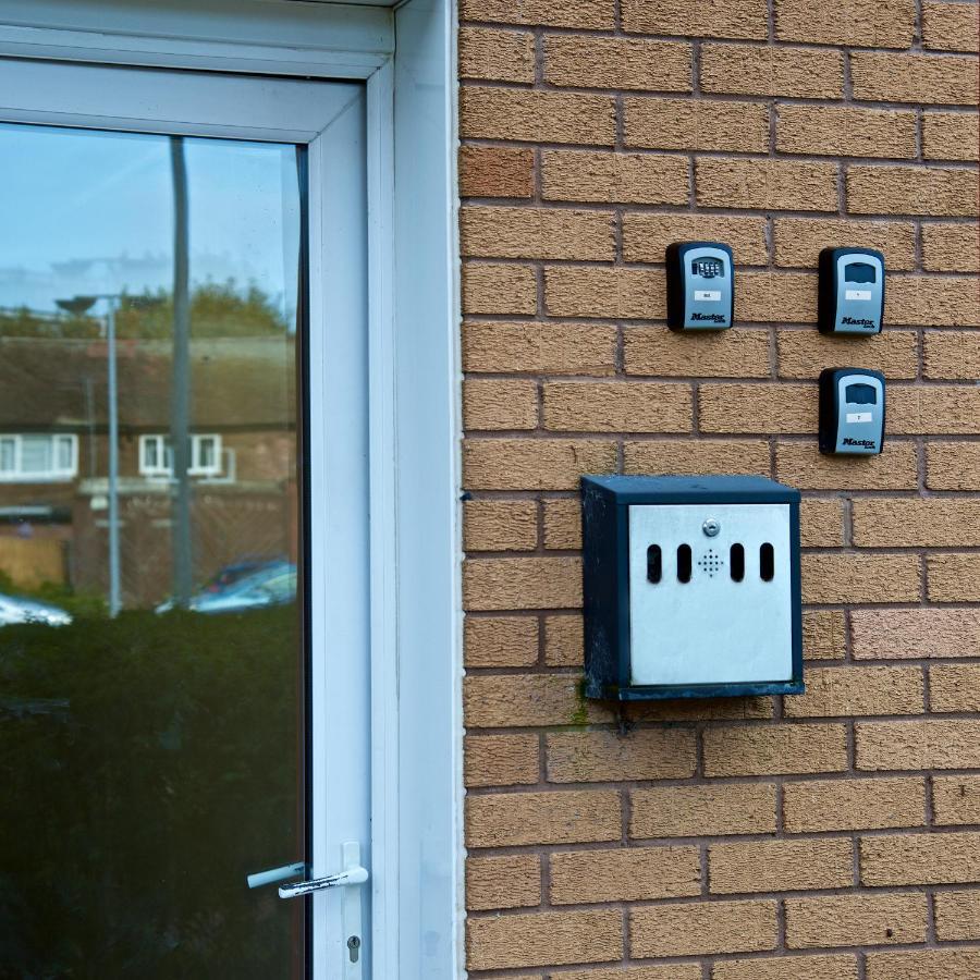 Liverpool City Stays - Economy Room - Close To Airport Ee1 Exterior photo
